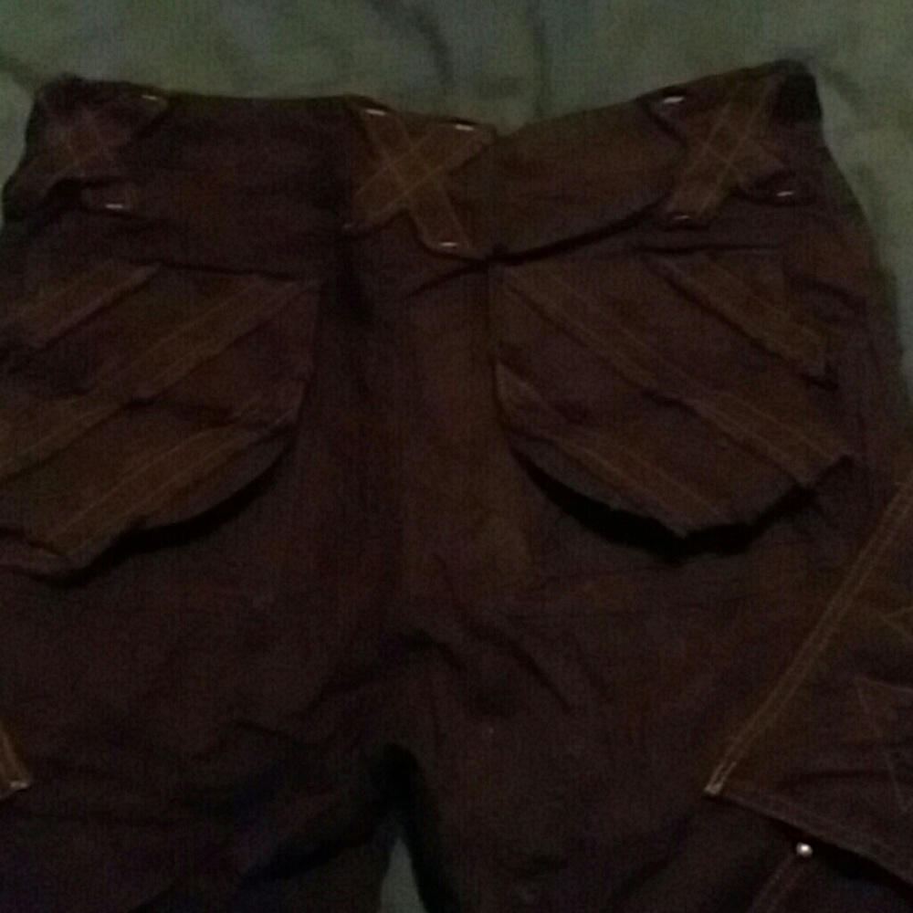 Shorts - Picture 6 of 8